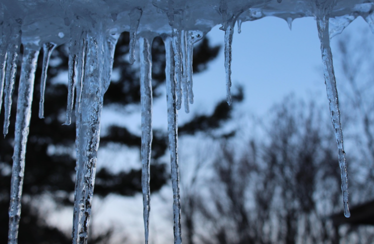 Why Toronto Attics Leak Warmth So Easily?